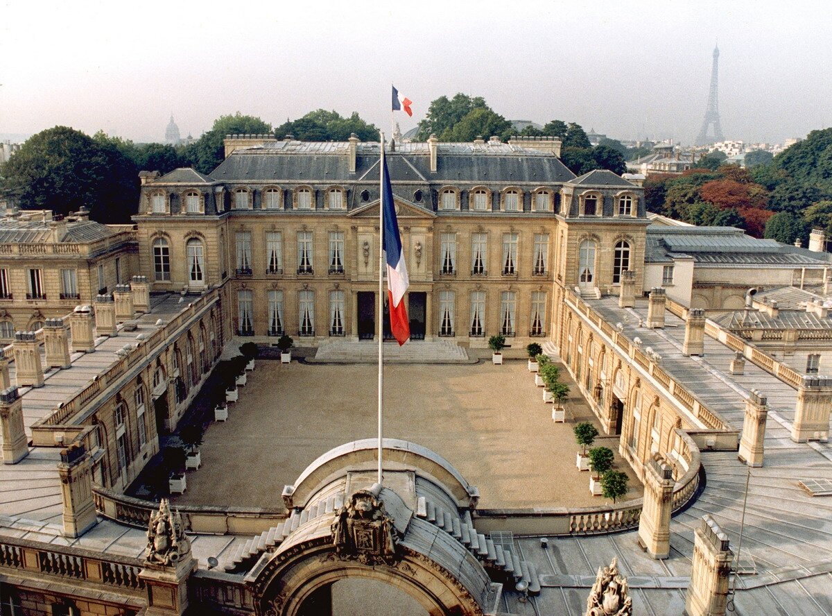 дворцы в париже