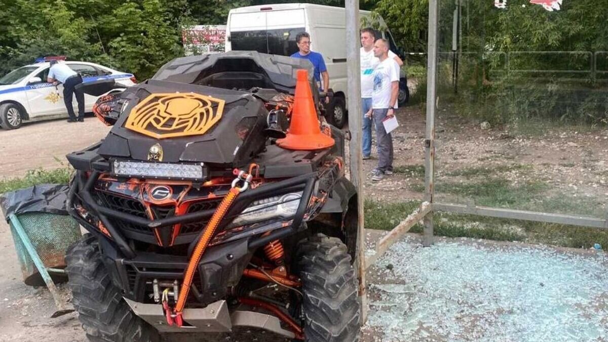    На месте ДТП с участием квадроцикла и легковушки в Самаре© Фото : ГУ МВД России по Самарской области