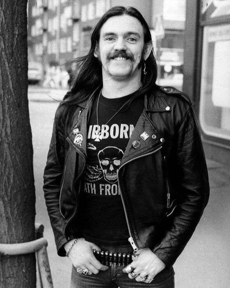 Lemmy Kilmister фото в полный рост