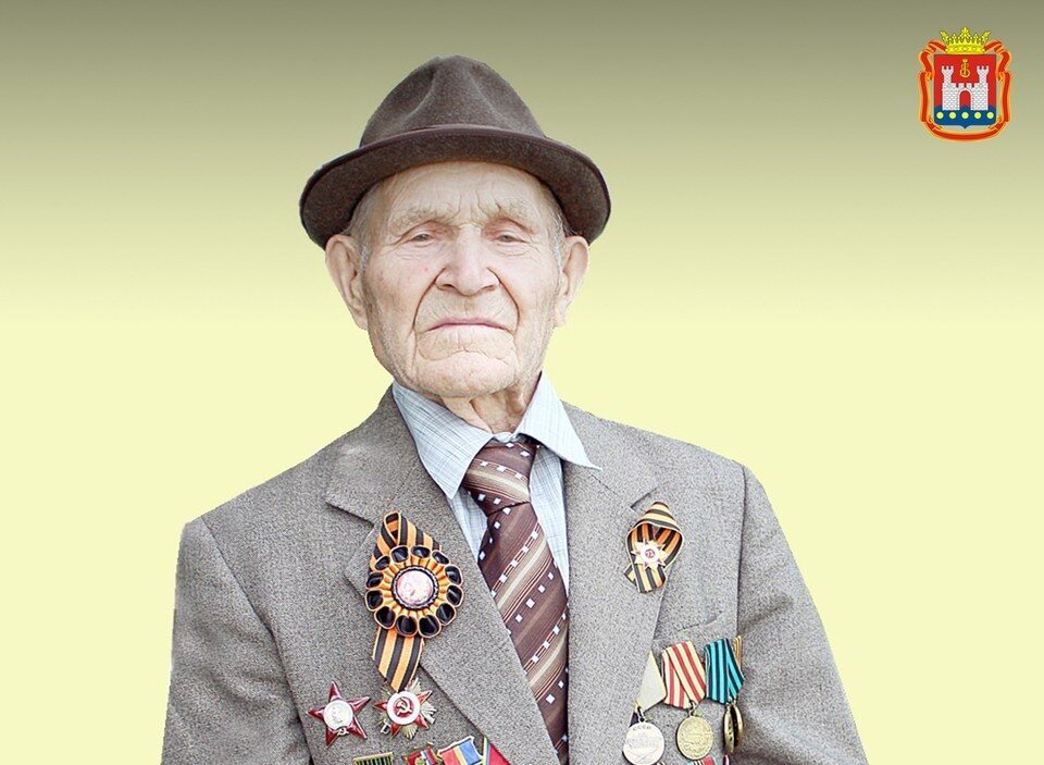     Зия Салихович награжден орденами Великой Отечественной войны.  Правительство Калининградской области