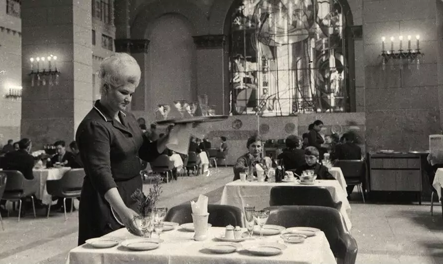 Ресторан Киевского вокзала, 1976-й год. Вокзальные рестораны полюбили многие