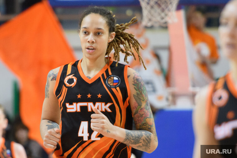    Бриттни Грайнер приговорили к девяти годам колонии