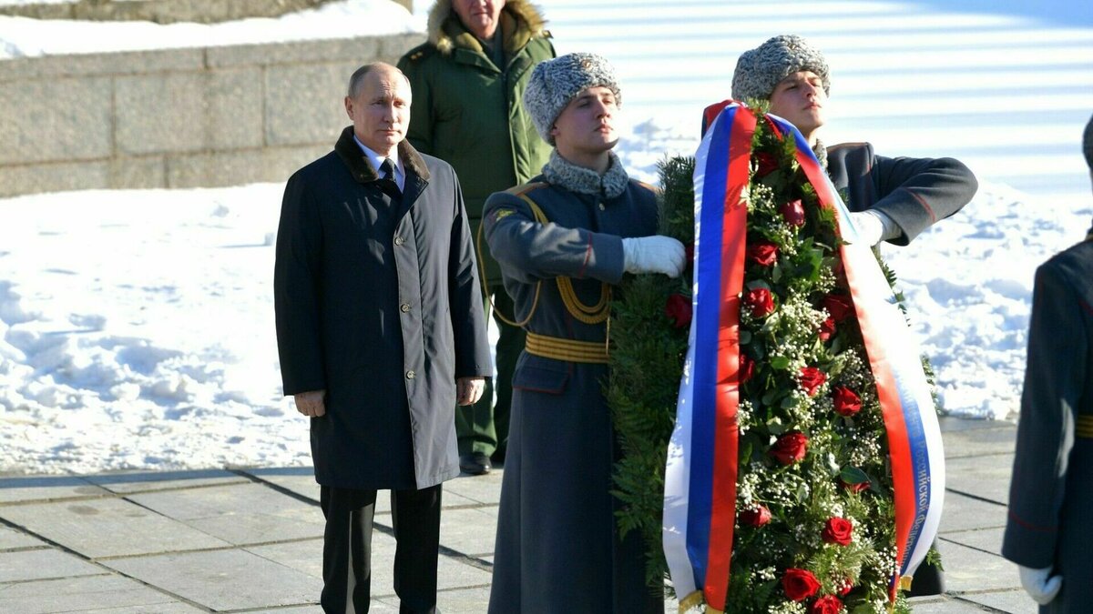     В день 80-летия победы в Сталинградской битве в Волгоград ожидается визит Президента России. Информация об этом прозвучала сегодня эфире телеканала «Россия-1».