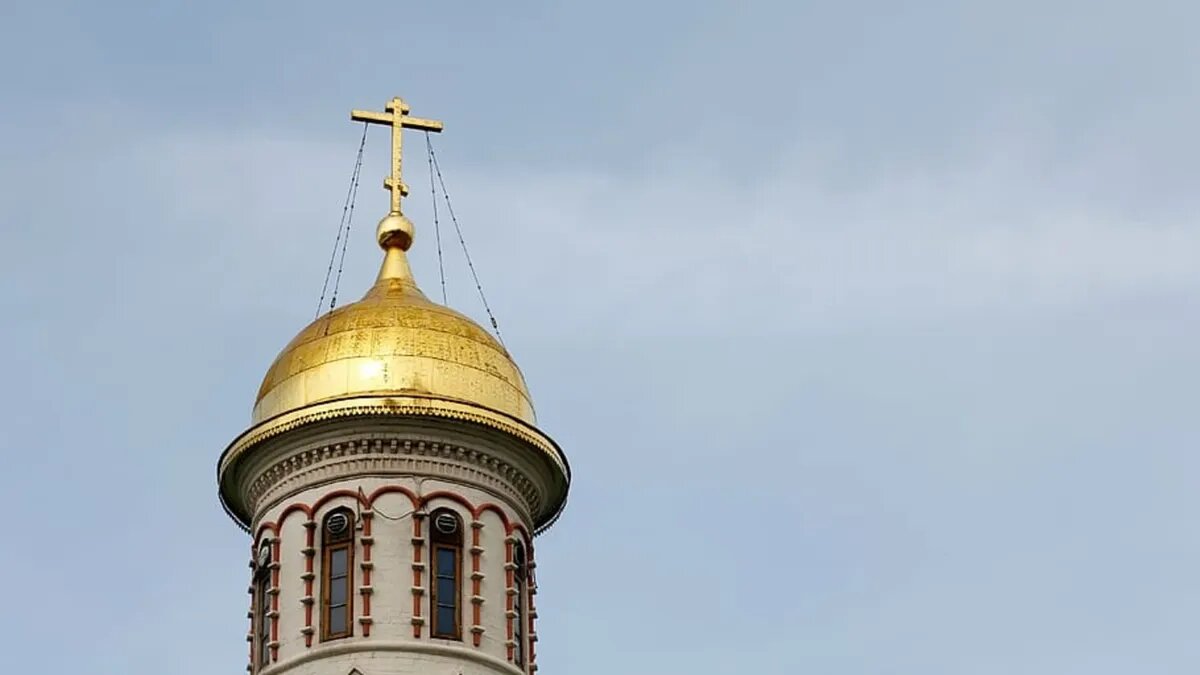 В Прощеное воскресенье православные христиане идут на богослуженье. Фото: www.piqsels.com