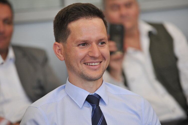 Руслан Нигматулин — генеральный директор ООО ГК «Далини», куда входит торговый дом и транспортная компания. Фото: «БИЗНЕС Online»