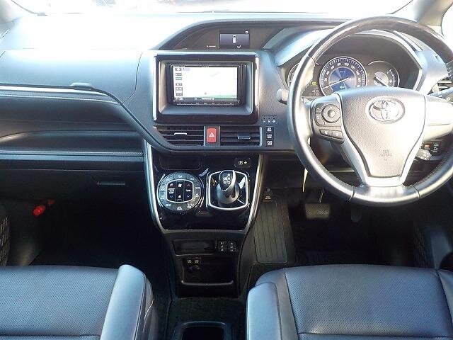 Фото салона, листайте