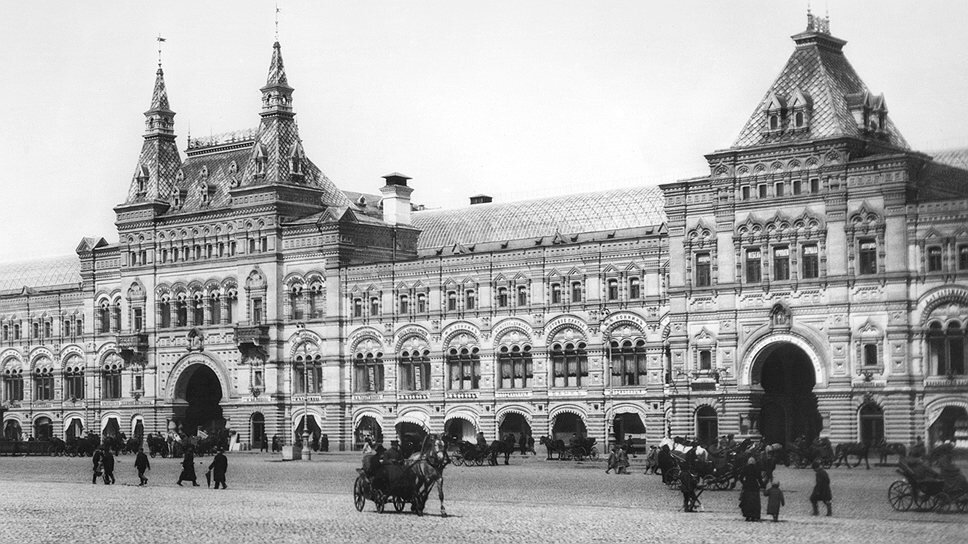 Здание Верхних торговых рядов, архитектор А.Н. Померанцев