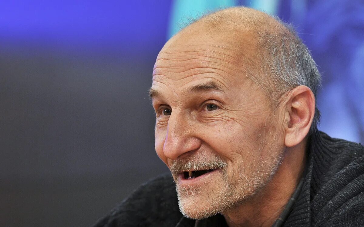 Петр Мамонов – актер, рок-музыкант, писатель. Наибольшую популярность получил после роли монаха в фильме "Остров". Источник Яндекс.Картинки