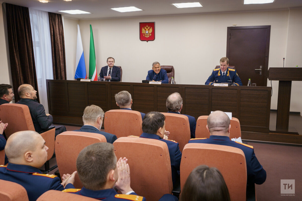 На итоговую коллегию Следственного комитета Татарстана собрались десятки сотрудников Следкома и почетные гости. Фото: © Владимир Васильев / «Татар-информ»