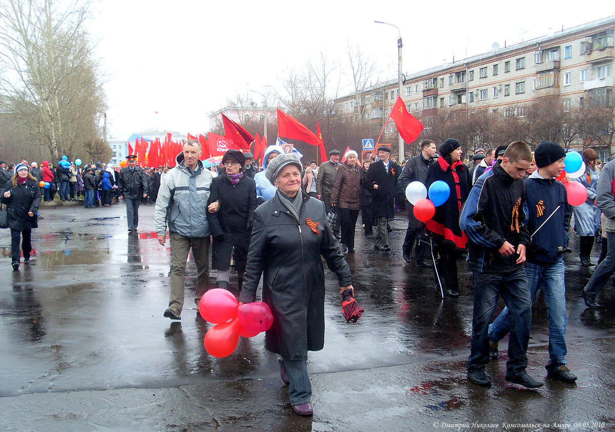 Надежда Семёновна Ивлева на параде Победы, 9 мая 2010 г.