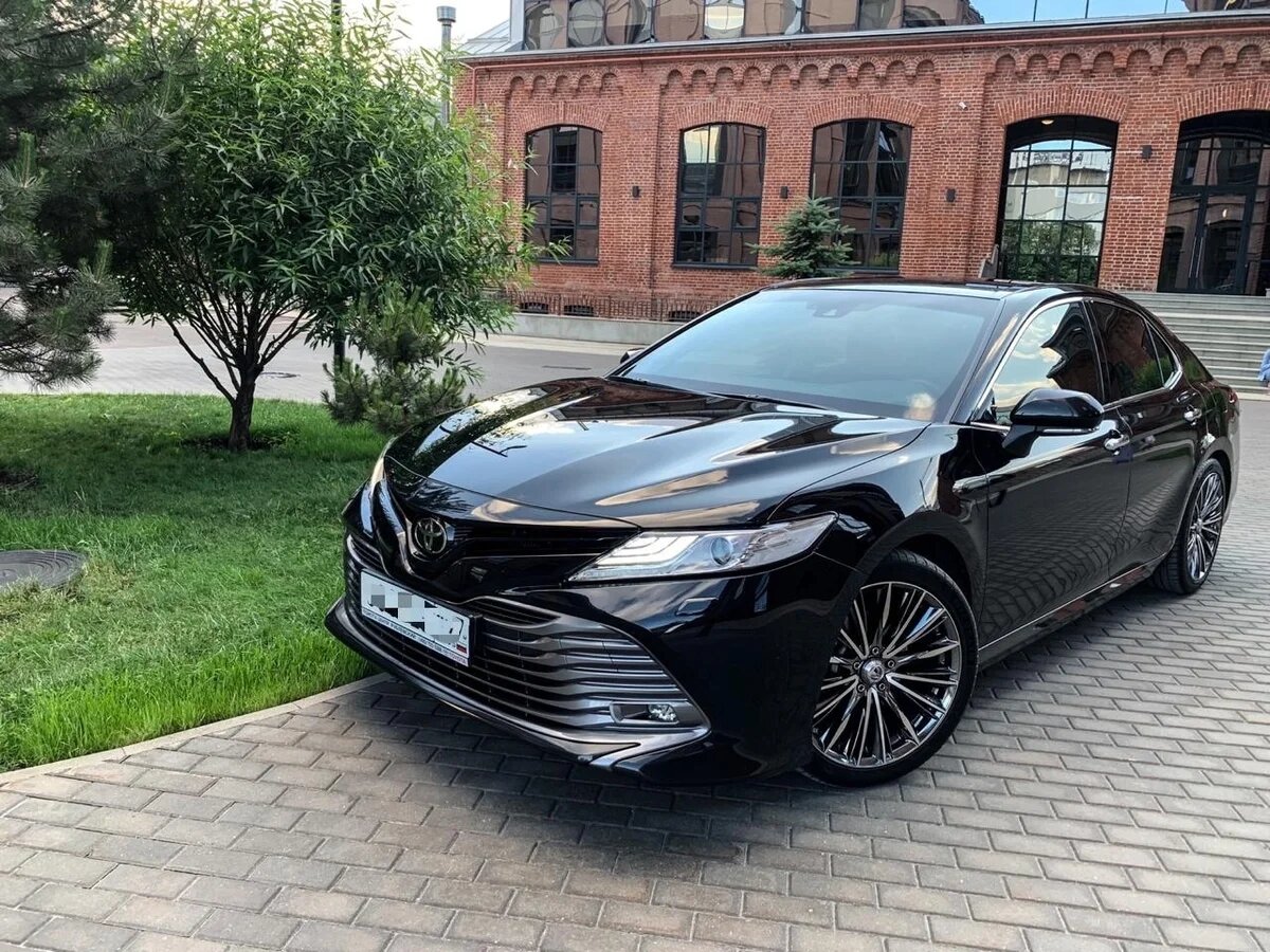 Camry 70. Чёрная Toyota Camry v70. Toyota Camry xv70 черная. Тойота Камри 70 черная. Toyota Camry xv70 2018.