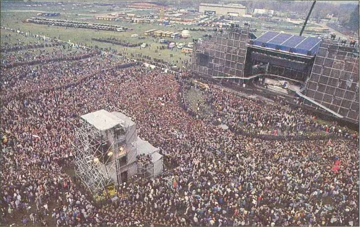 Монстры рока в Тушино 1991. Metallica Тушино 1991. Концерт монстры рока в Тушино 1991. Металлика в Тушино 1991 концерт.