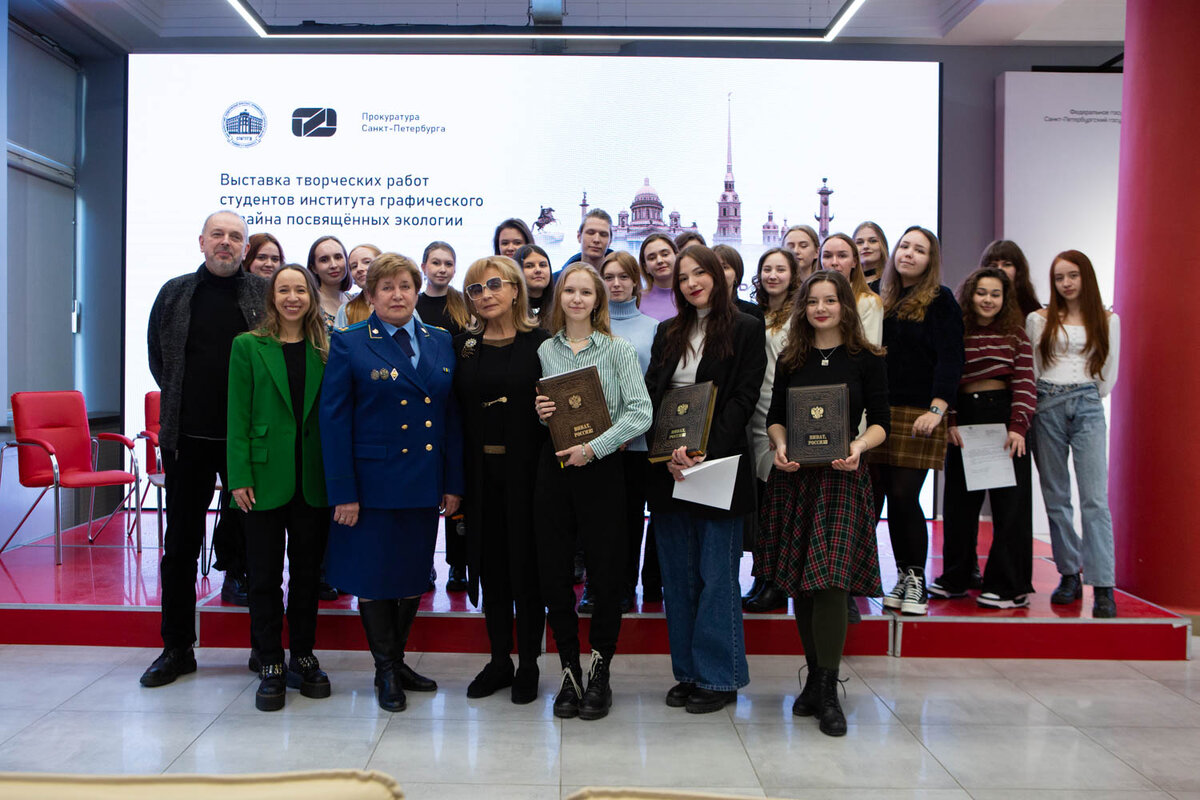 выставка вузов в москве. выставка учебных заведений. выставка вузов и колледжей в москве. выставка образование и карьера. выставка вузов.