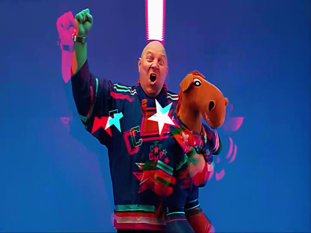    E