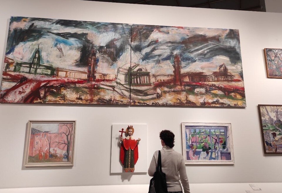 Работы на выставке «Увидеть неизвестное» объединены по жанру. Фото: Александра Егорова  📷
