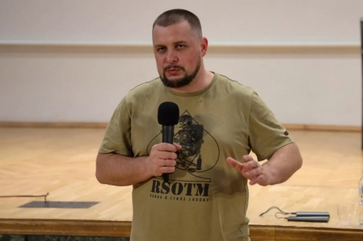    Знакомая Татарского: он был открытым человеком с широкой душой