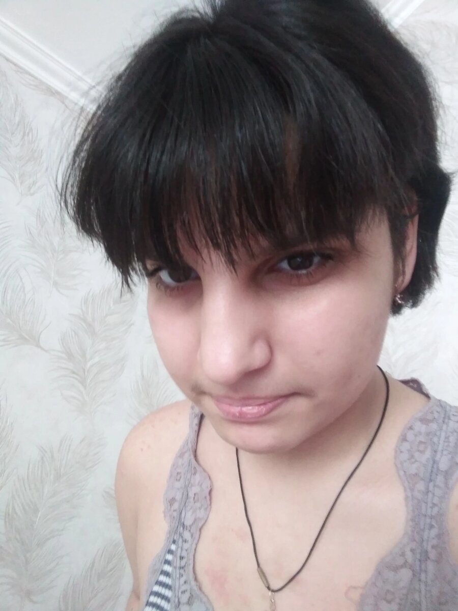 Эвелина Руслановна Пирвердияен 15 Летняя Девушка Которой Завела Друзей Создала Команду А Её Мечта Поехать В Санкт-Петербург И Получить Образование На Блогера Или Воспитателя В 2025 Году В Санкт-Петербурге.