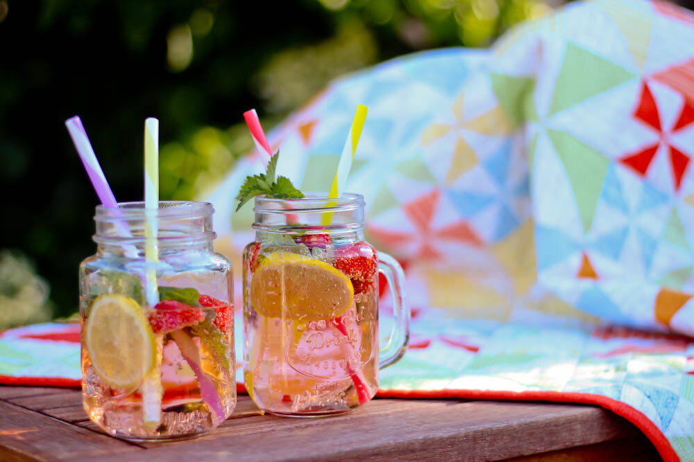 Жарко? Ловите освежающую фотку. На фото - мой квилт, живет уже давно в Америке. 