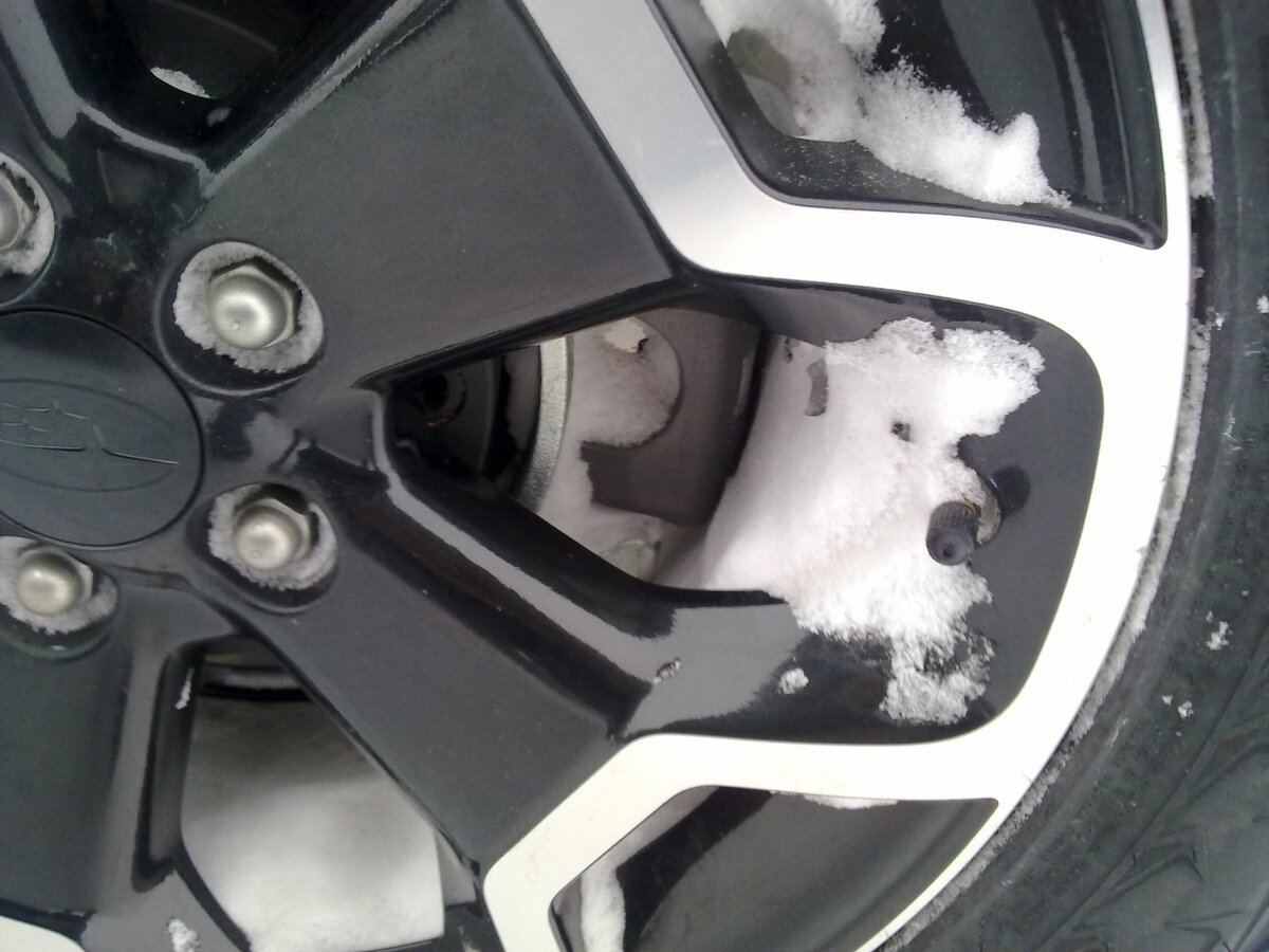 Что делать, если тормозные колодки примерзли