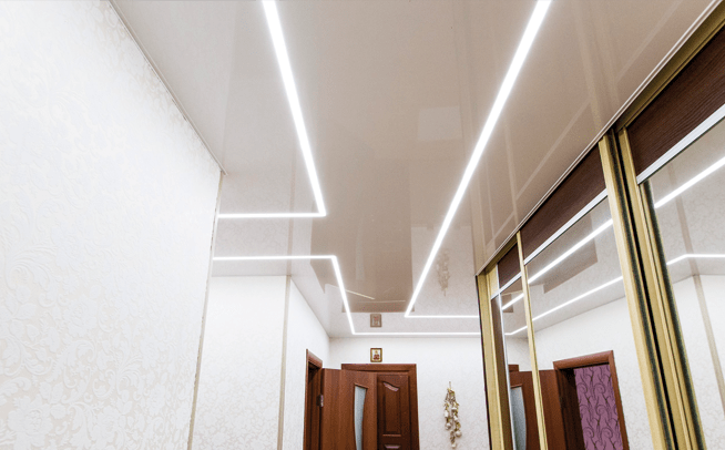 Для каждой текстуры вы можете выбрать трековое освещение (здесь вы можете направить поток в любом направлении) и линии света (на одном уровне с уровнем потолка)!