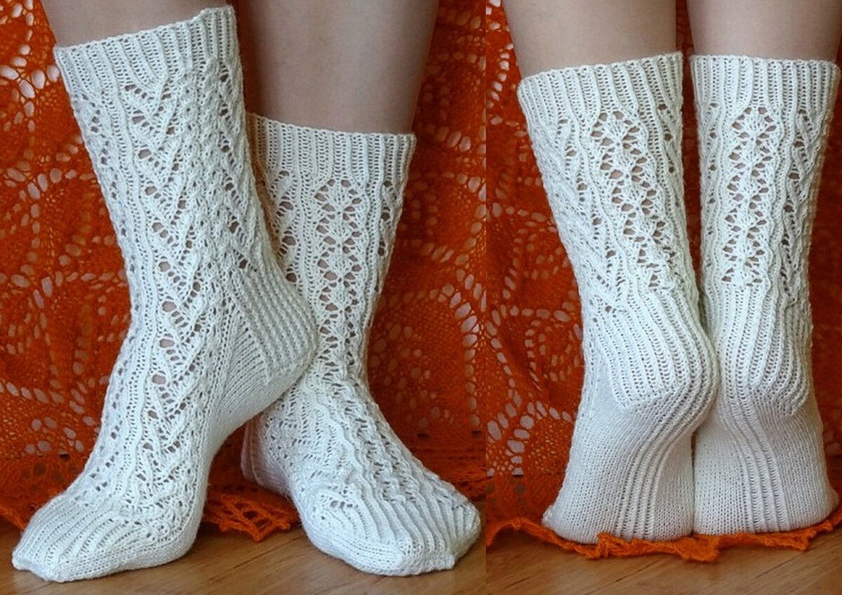 5 спицы носочки. Ажурные носки. Вязаные ажурные носки. Вязаные ажурные носки спицами. Носки ажурные женские спицами.