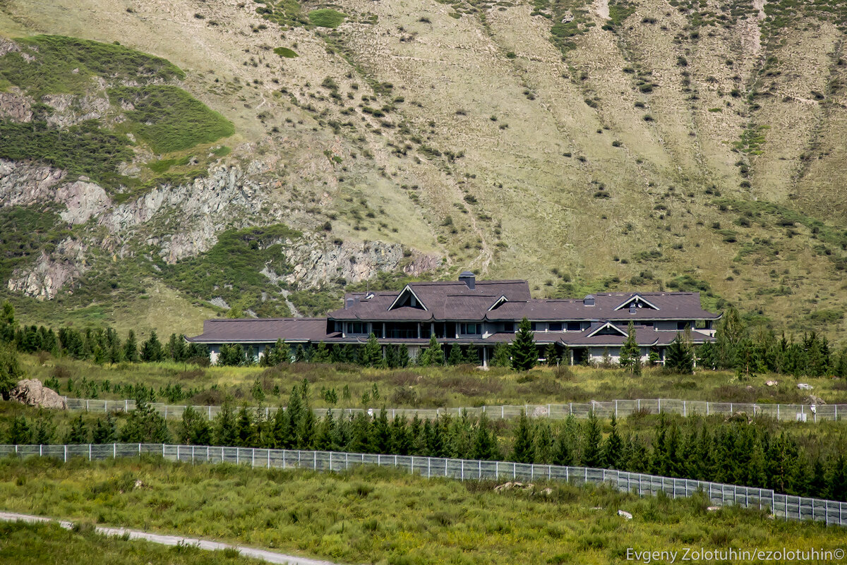 Дача путина в горном алтае фото сверху