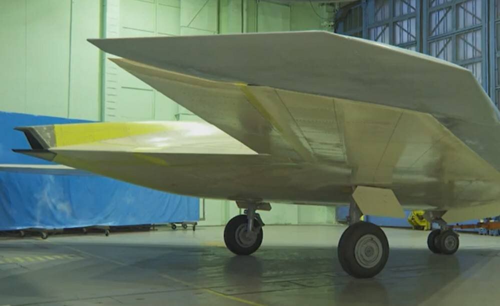 Дрон с-70 охотник. Ударный бпла с-70 «охотник». Су-70 охотник. С-70 «охотник». Новый российский беспилотник охотник.