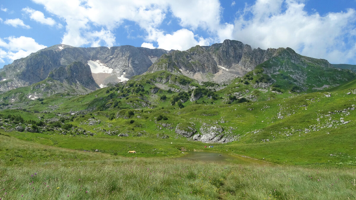 Красивые виды на гору Фишт и Оштен