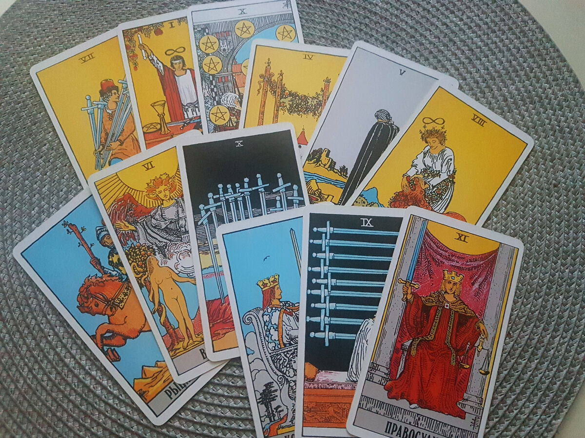 таро джованни казелли. таро уэйта. таро по мужски на дзене. старшие арканы таро уэйта 22 карты. таро по мужски на дзене.