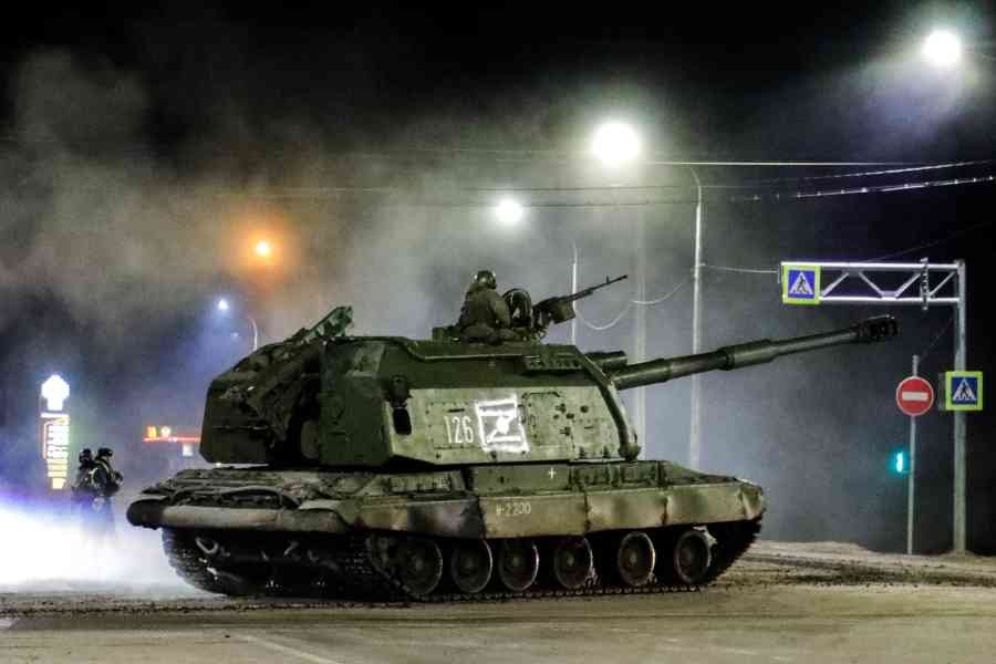 Российские военнослужащие в районе поселка Октябрьский рядом с российско-украинской границей - Фото: Антон Вергун/ТАСС