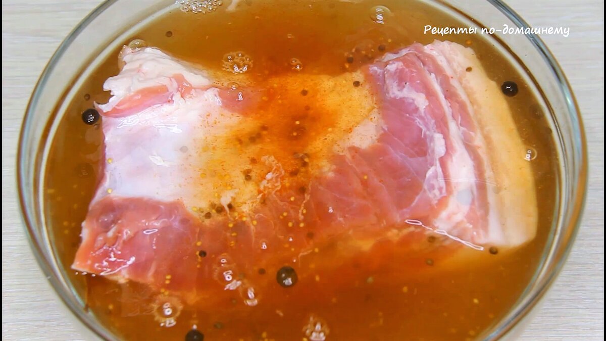 Как запекать свиную грудинку в духовке в фольге простой рецепт пошаговый