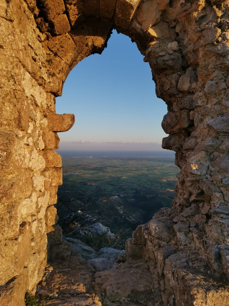 Крепость Кантара. Северный Кипр.