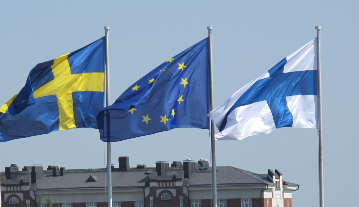 Приём Финнов и Шведов в НАТО не связаны с Россией напрямую