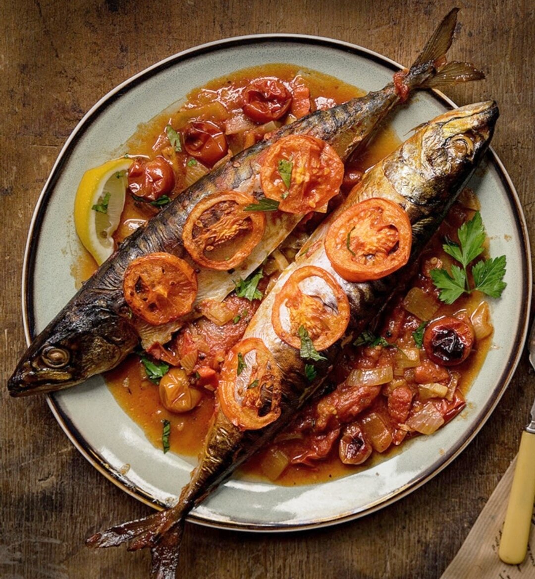 Скумбрия с овощами