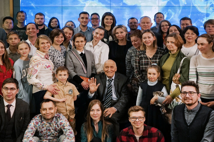 Николай Дроздов со слушателями лекции в Штаб-квартире РГО в Москве. Фото: Анна Юргенсон/пресс-служба РГО
