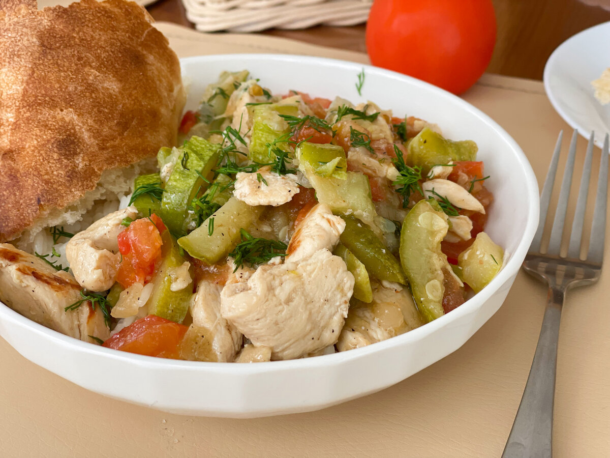 Курица с кабачками