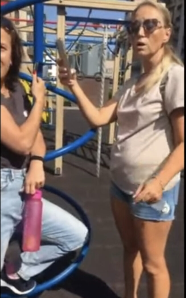 Участницы конфликта в Петербурге 