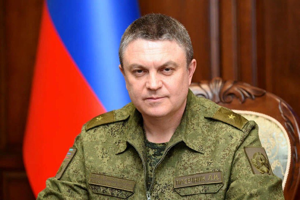     Руководитель Республики также уточнил, что проведение референдума станет возможным только при условии обеспечения максимальной безопасности для населения. Фото: сайт Главы ЛНР