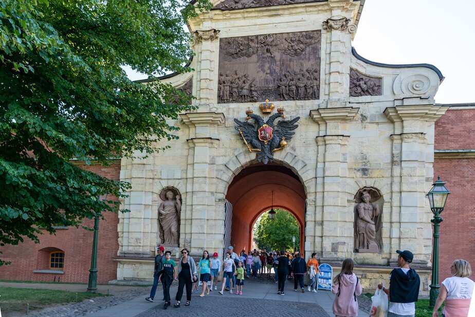    Петровские ворота Петропавловской крепости Автор фото: Михаил Тихонов