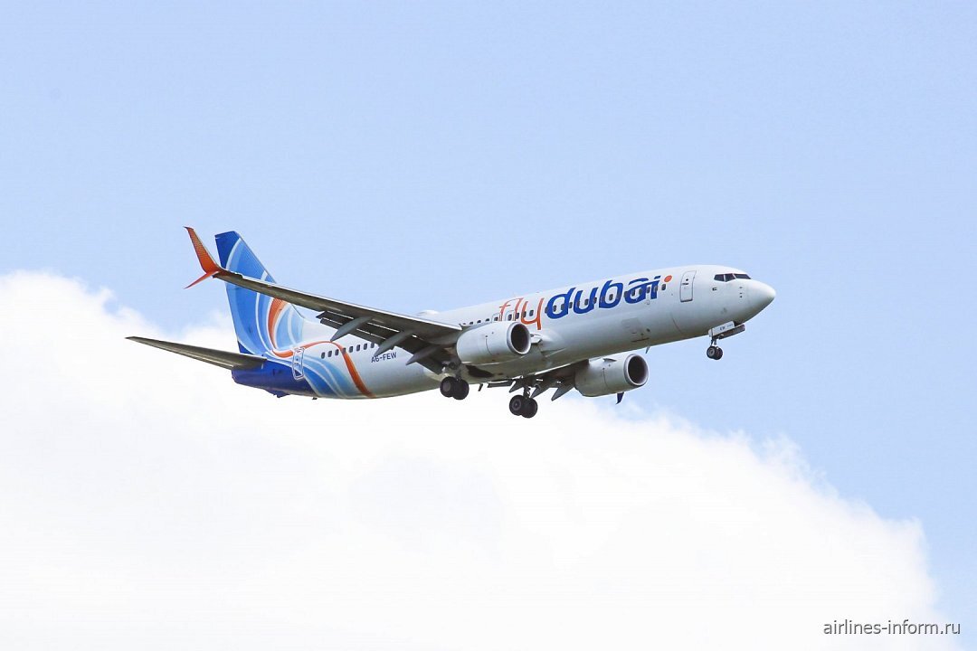     Боинг-737-800 бортовой номер A6-FEW лоукостера Flydubai