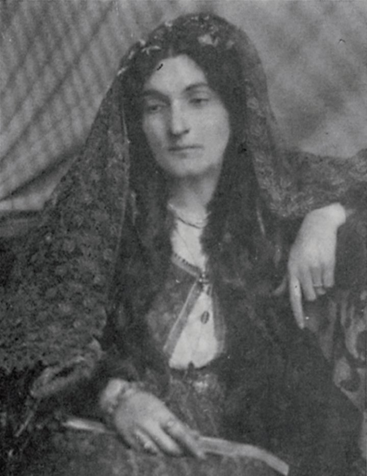 Забел Бояджян. Лондон, 1910-е. Фото: EVN Report