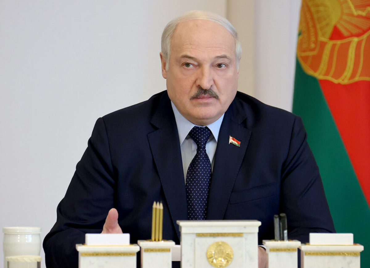    Мира на Украине можно достичь в течение нескольких дней, заявил Лукашенко Алексей А.