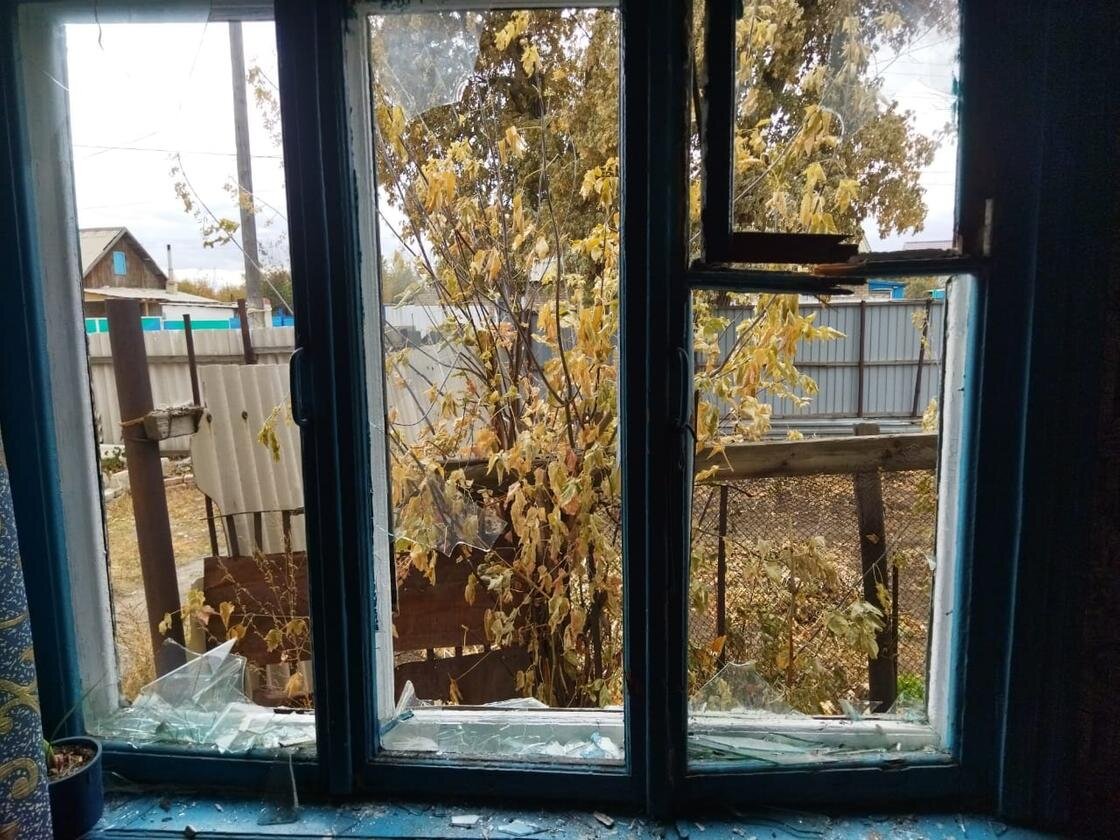    Разбитое окно в Костанайской области:из личного архива