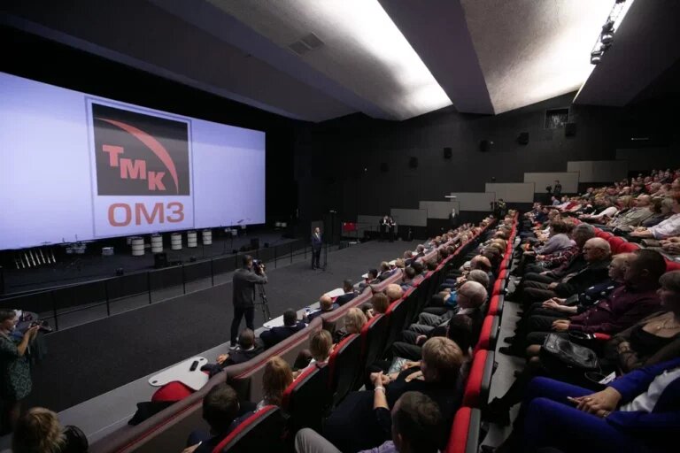    Паслер поздравил работников Орского машиностроительного завода с 81-летием предприятия Андрей Севостьянов