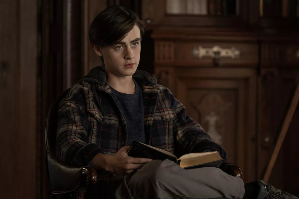 Мистер Харриган, мы точно должны читать Достоевского? Безнадега мне и дома надоела... Источник: яндекс.Картинки