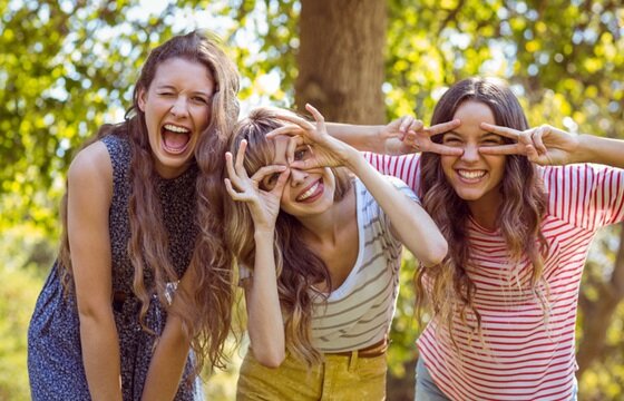 Фотография из https://telefon-doveria.ru/igra-v-odni-vorota-chto-delat-esli-nuzhen-drugu-tolko-kogda-u-nego-problemy