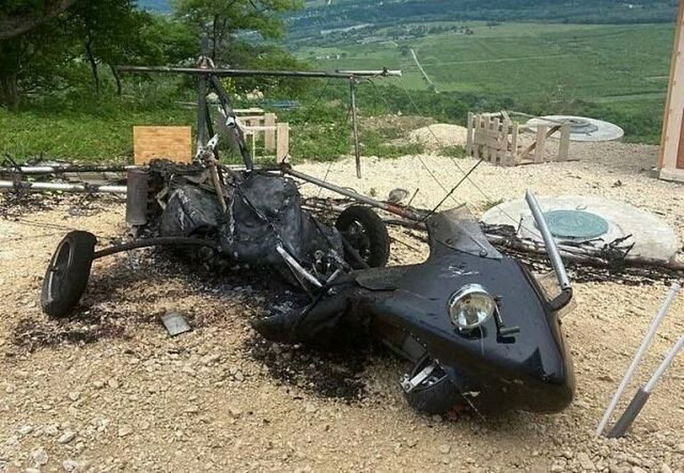     Летом этого года в Адыгее уже падал мотопланерист.  Архив "КП"