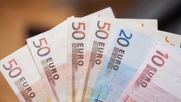   © Photo : Freepik / Racool_studio