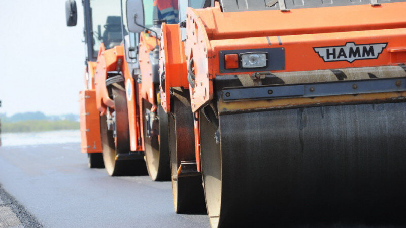     Ремонт дорог. Каток. Дмитрий Лямзин.