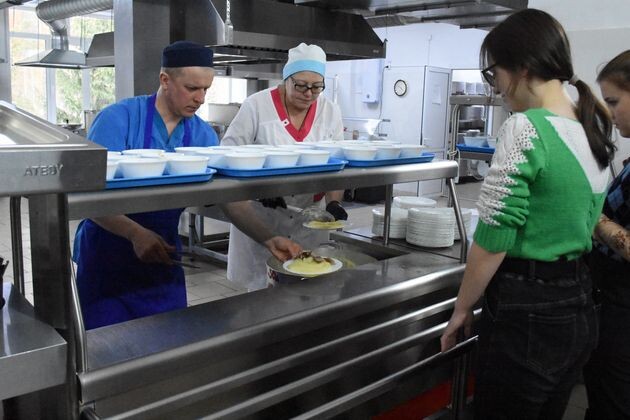    Столовая в лицее-интернате для одарённых детей города Кургана odar-licey. gosuslugi.ru